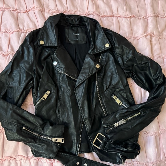 Black jacket - Picture 2 of 3